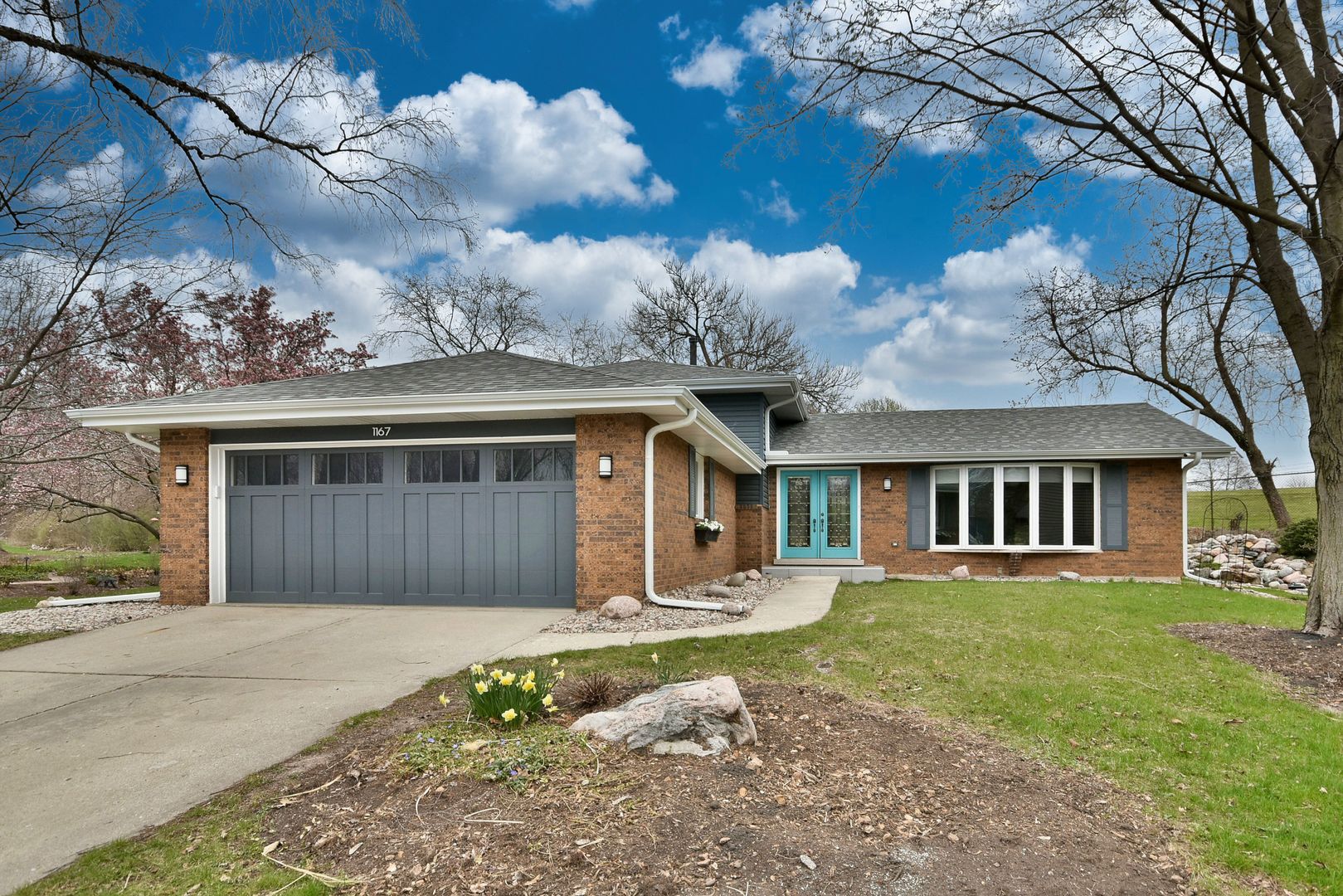1167 Timberlane Court Property Photo 1