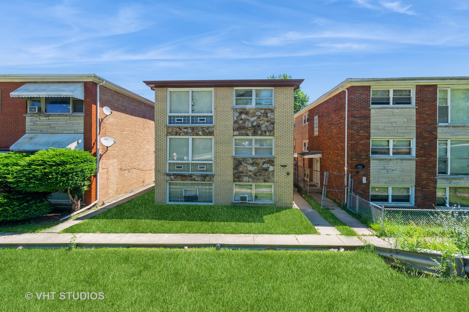13937 S School Street Property Photo