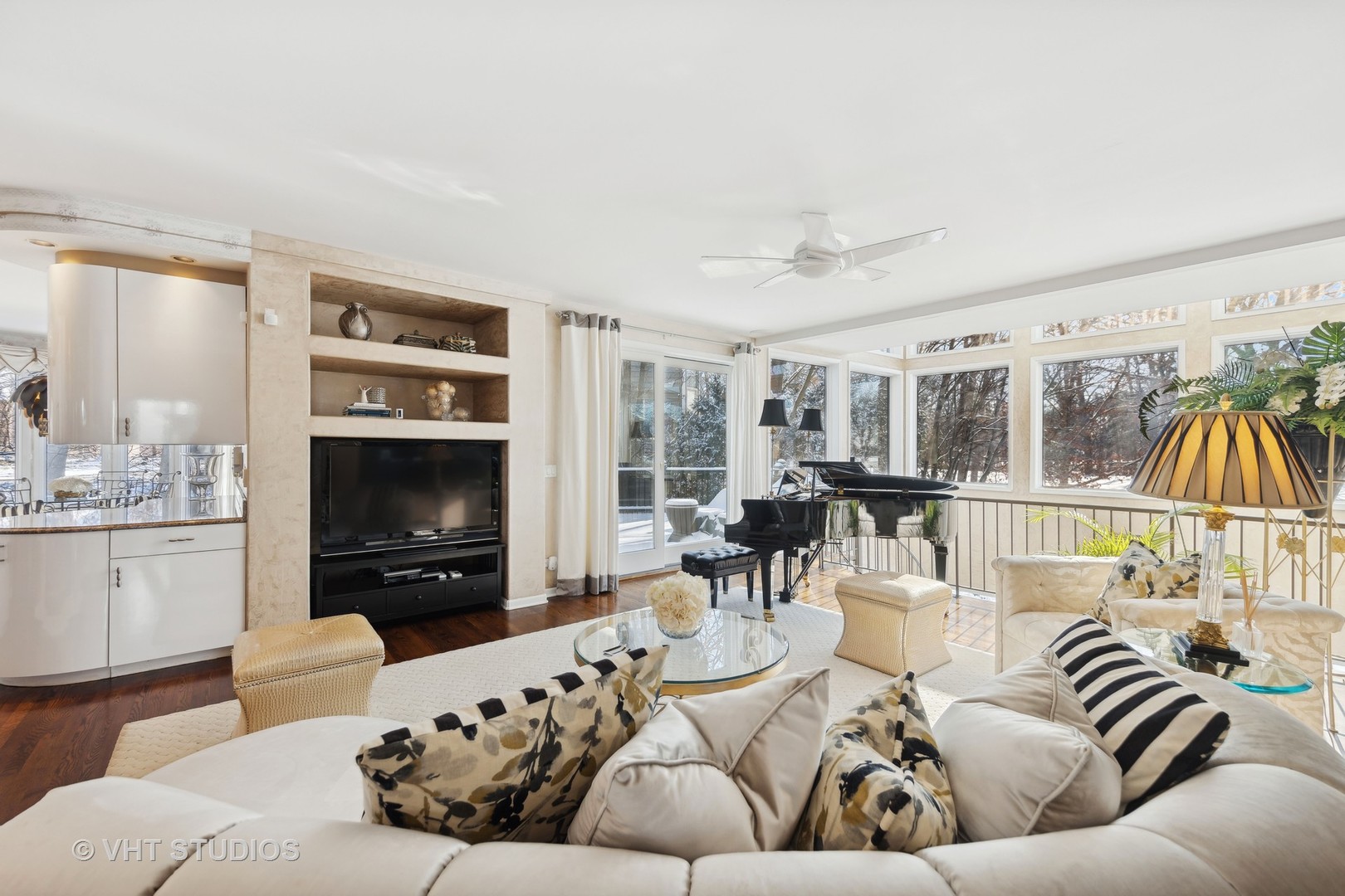 1525 Woodcrest Court Property Photo 17
