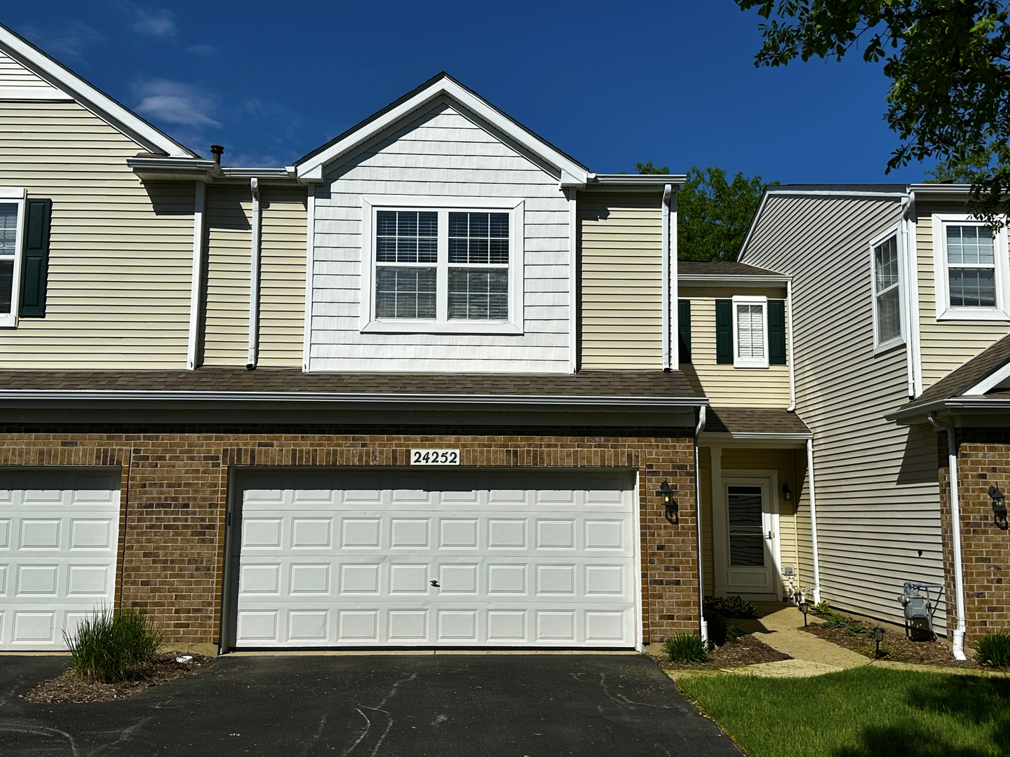 24252 Leski Lane Property Photo