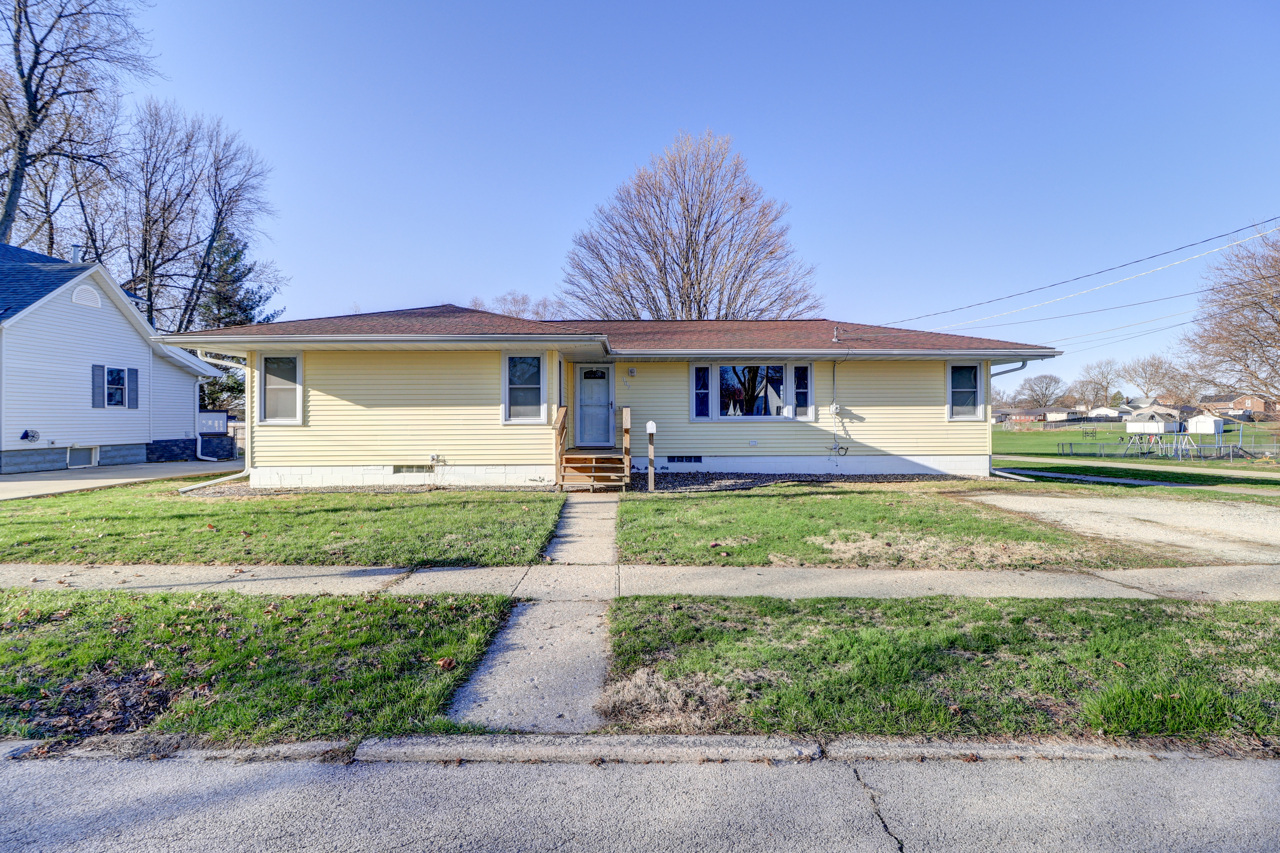 307 E Winfield Street Property Photo