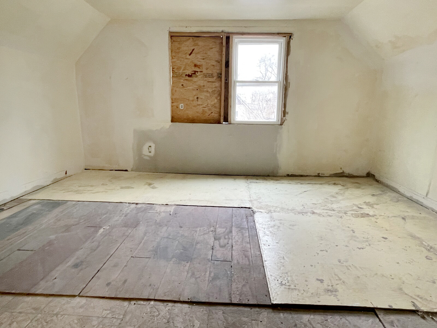 2955 E 80th Place Property Photo 13