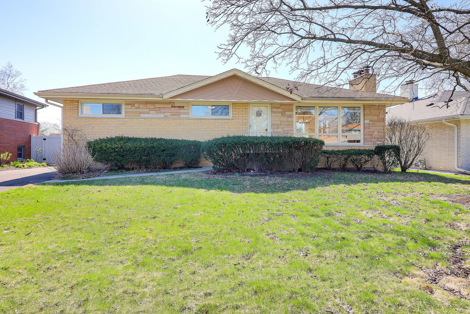 5801 Longview Drive Property Photo