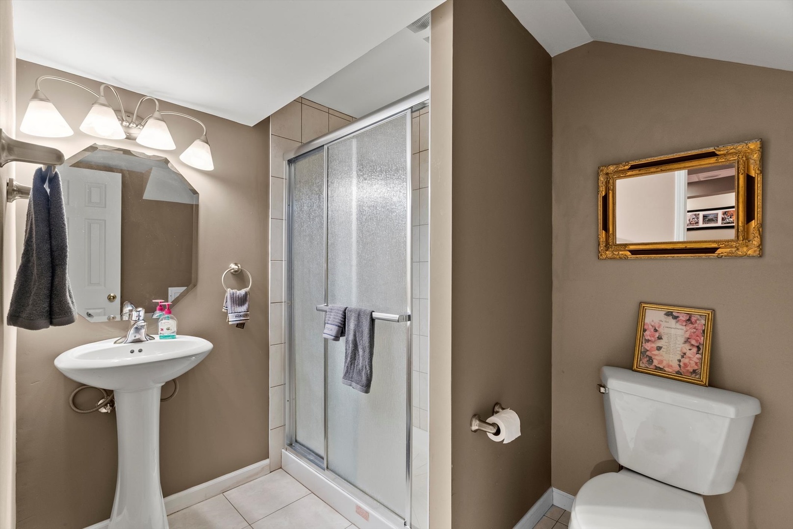 24117 Nottingham Avenue Property Photo 27