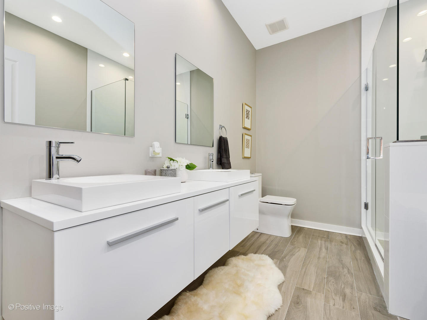 6542 W Dickens Avenue 2w Property Photo 17