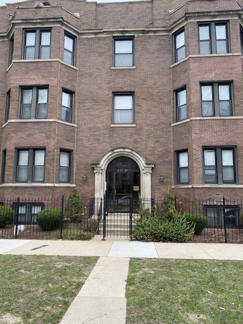 4529 S Prairie Avenue 1s Property Photo