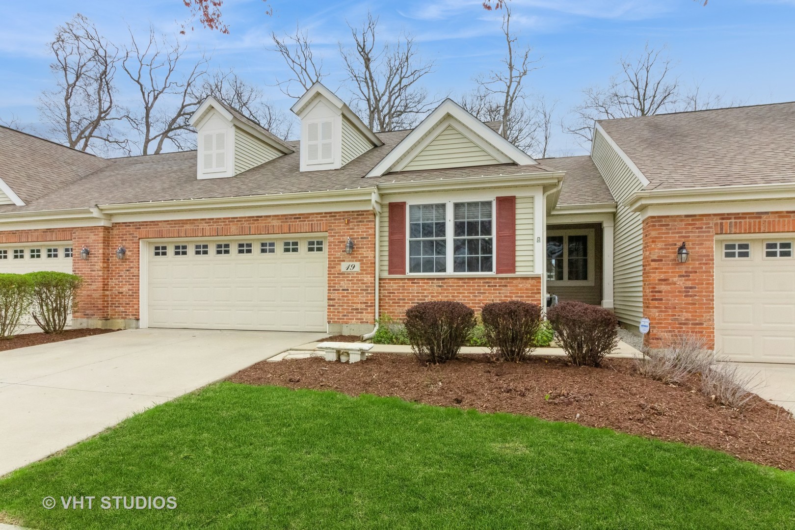 60107 Real Estate Listings Main Image