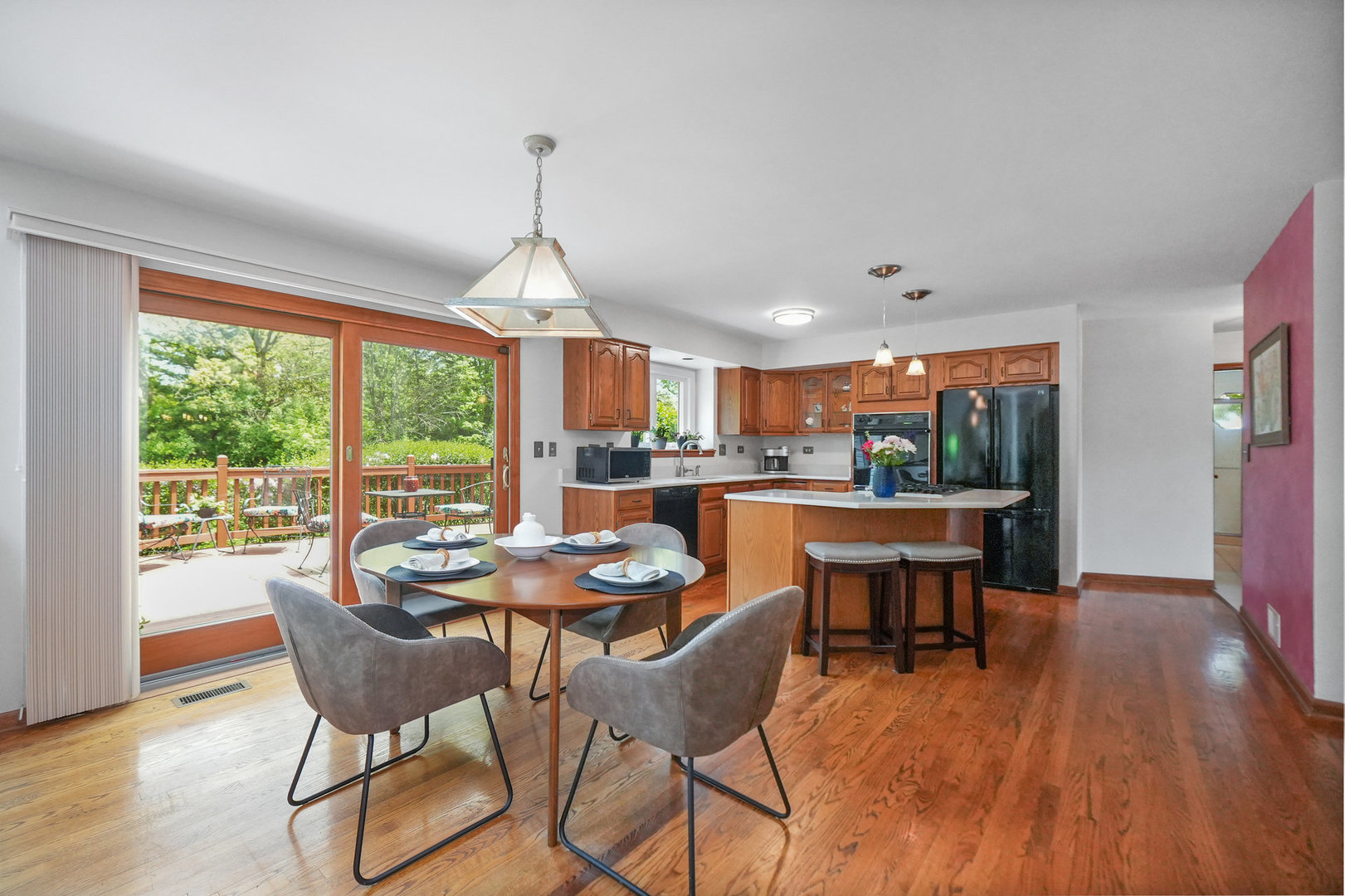 2756 Fox River Ln Property Photo 10