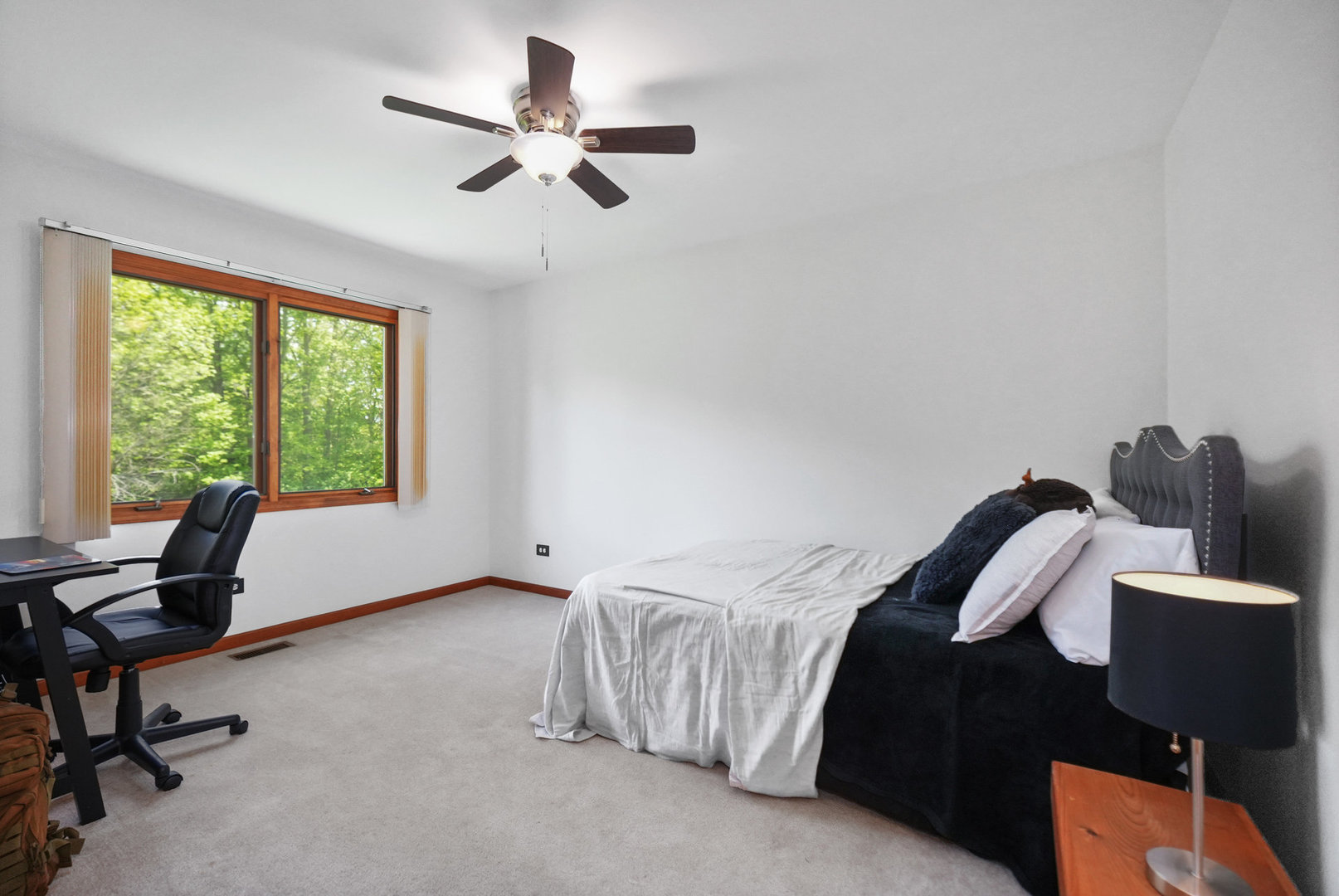 2756 Fox River Ln Property Photo 26