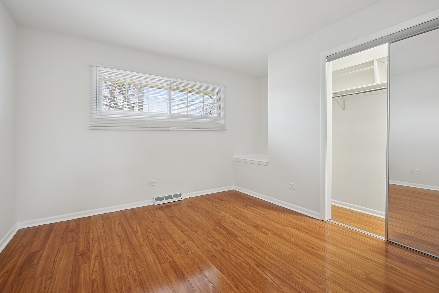 9732 S Keeler Avenue Property Photo 12