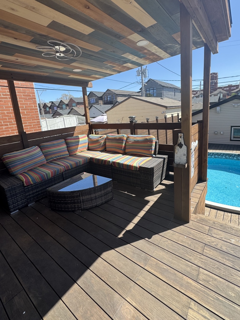 455 W 38th Street Property Photo 26