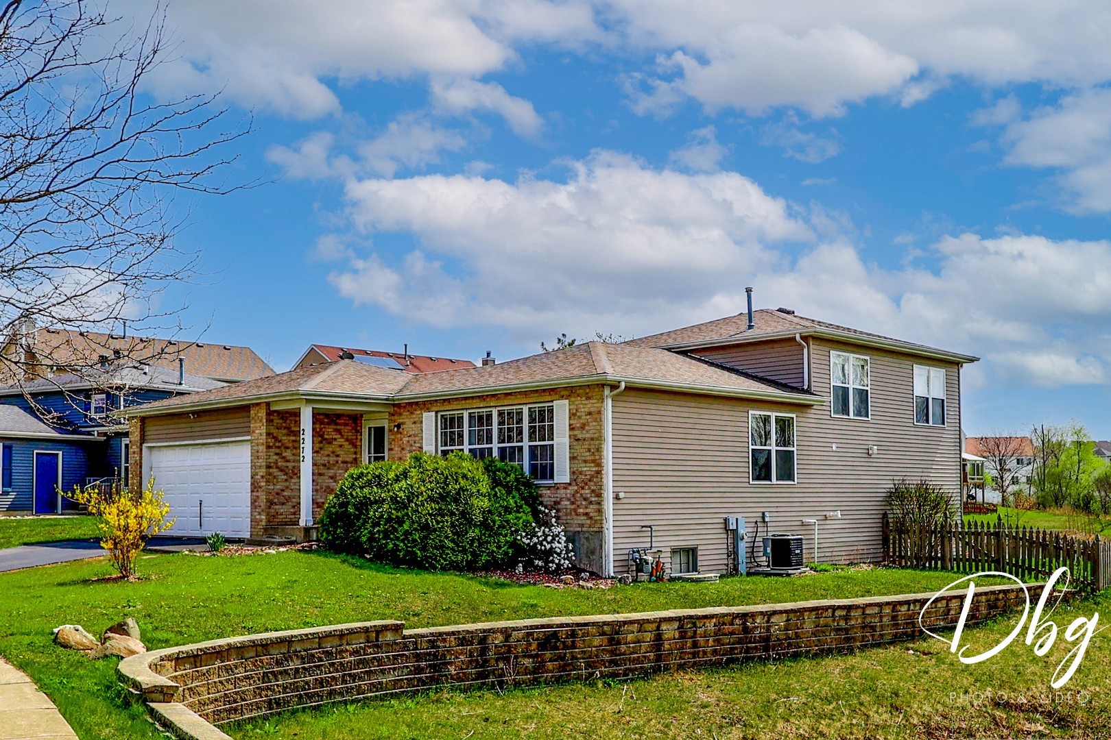 2272 Iroquois Lane Property Photo