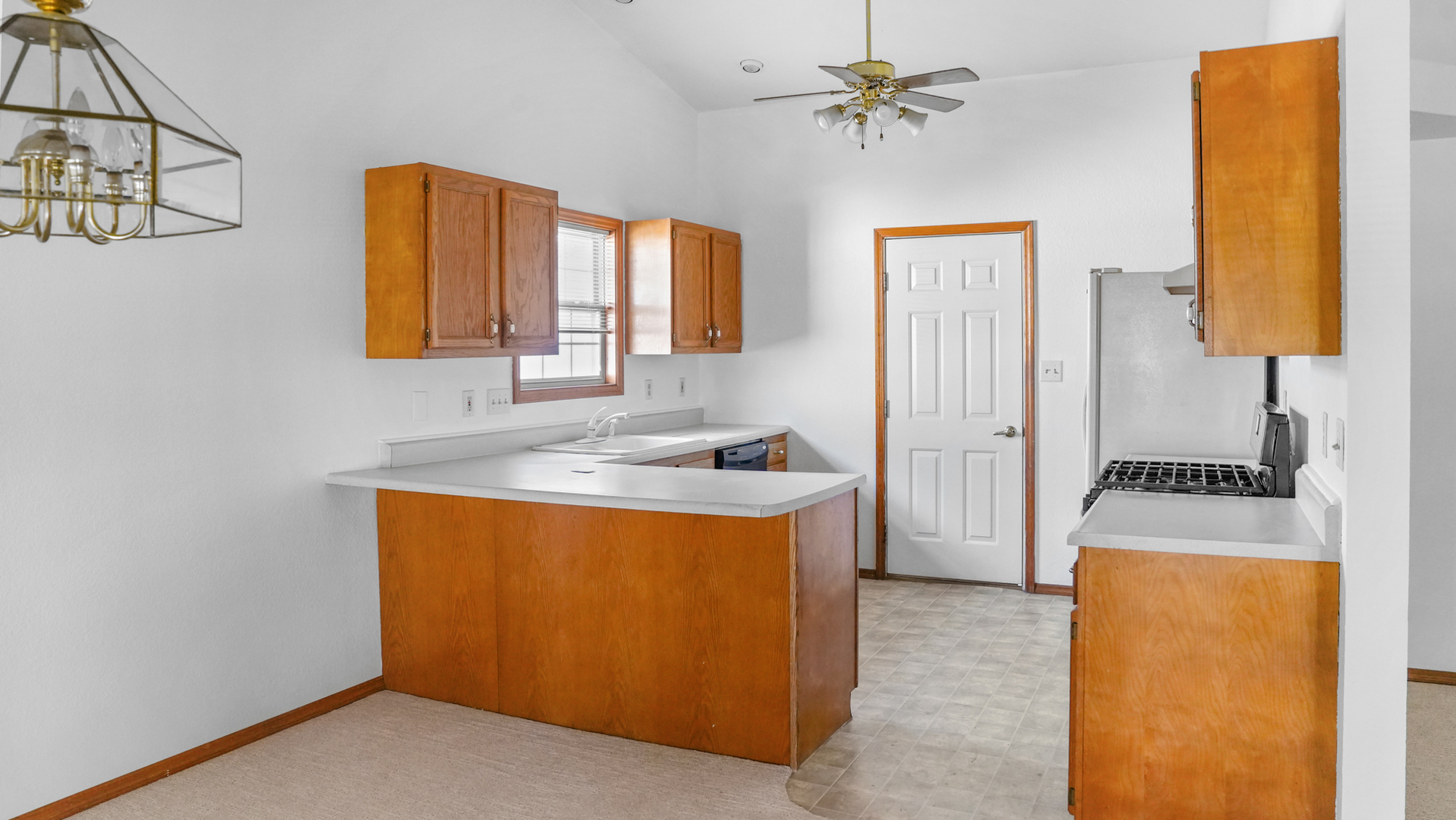 821 Park Drive Property Photo 8