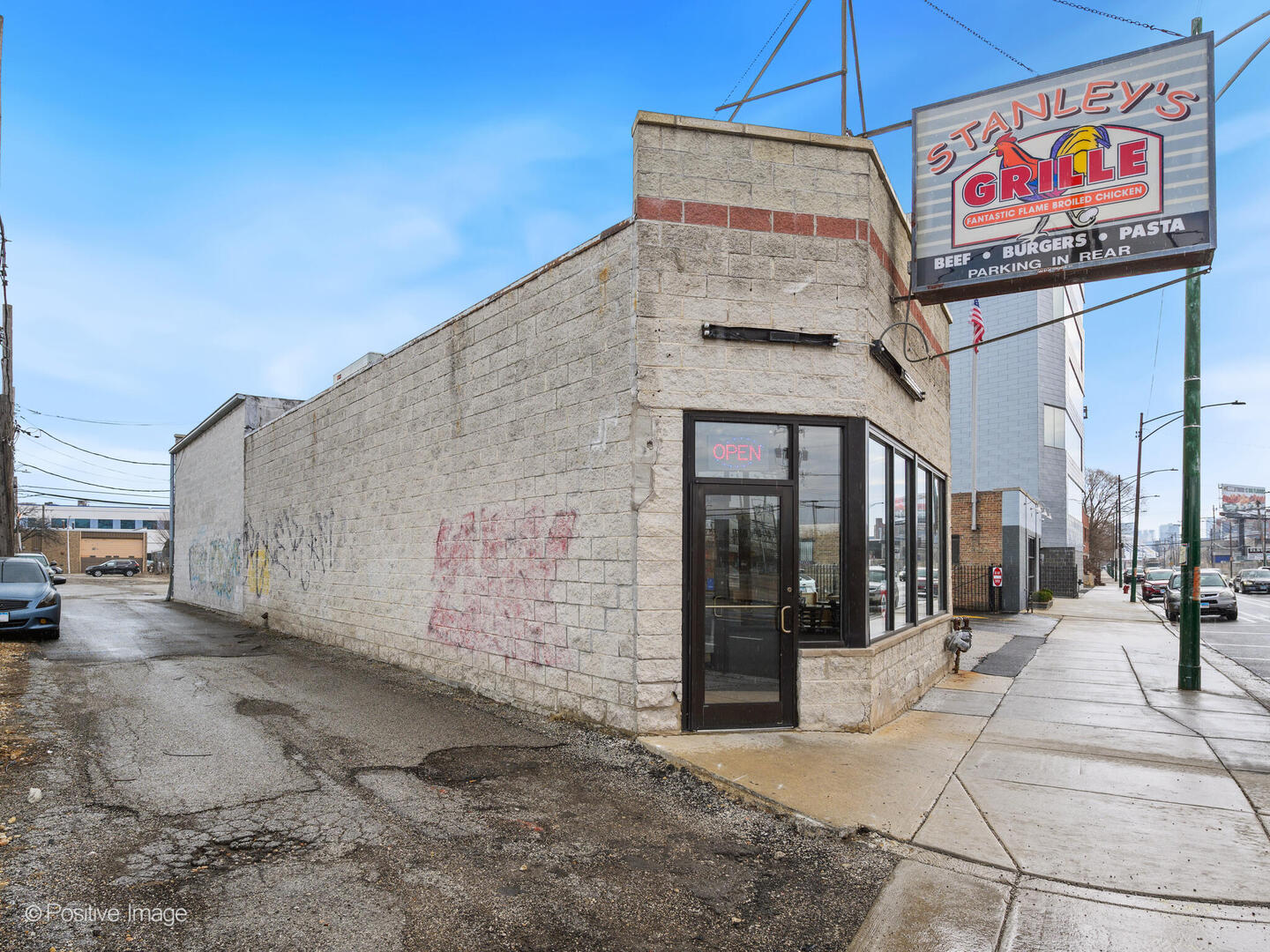 1543 N Elston Avenue Property Photo 2