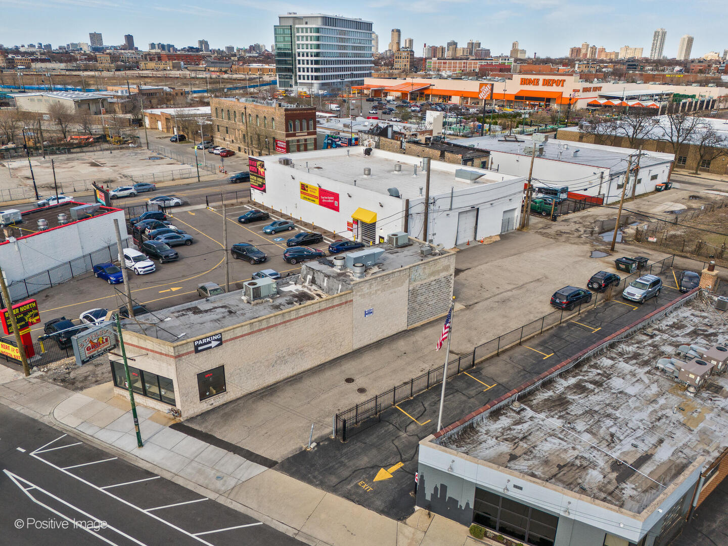 1543 N Elston Avenue Property Photo 4