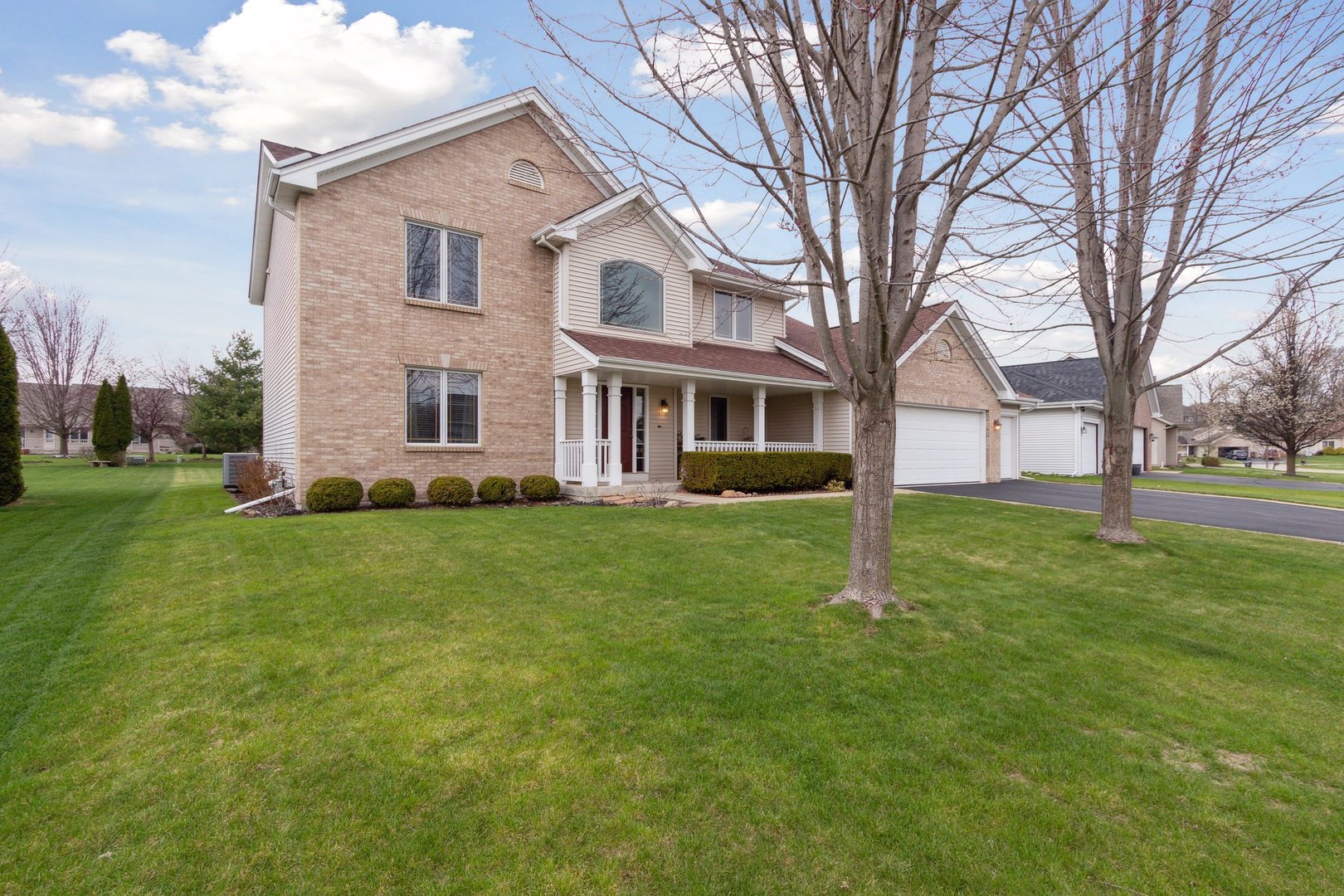 4735 Cabot Lane Property Photo