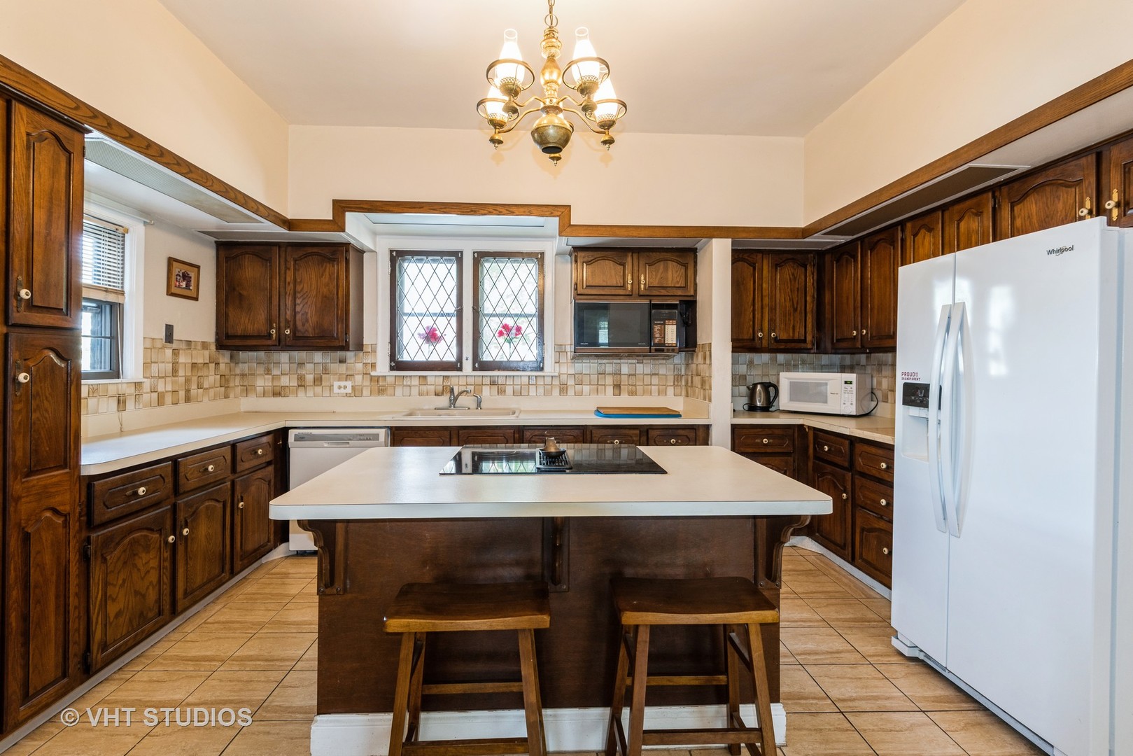 1001 Elgin Avenue Property Photo 8