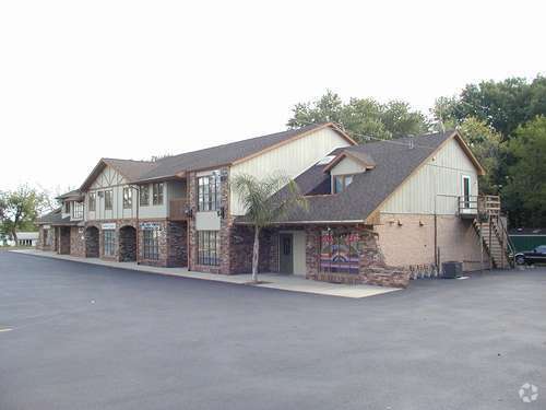 301 N White Street C Property Photo 1