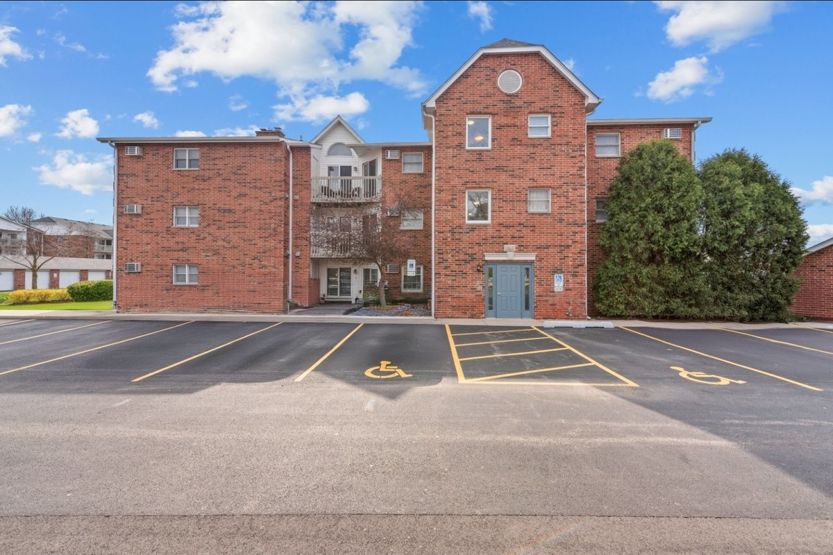 1363 Cunat Court 3b Property Photo