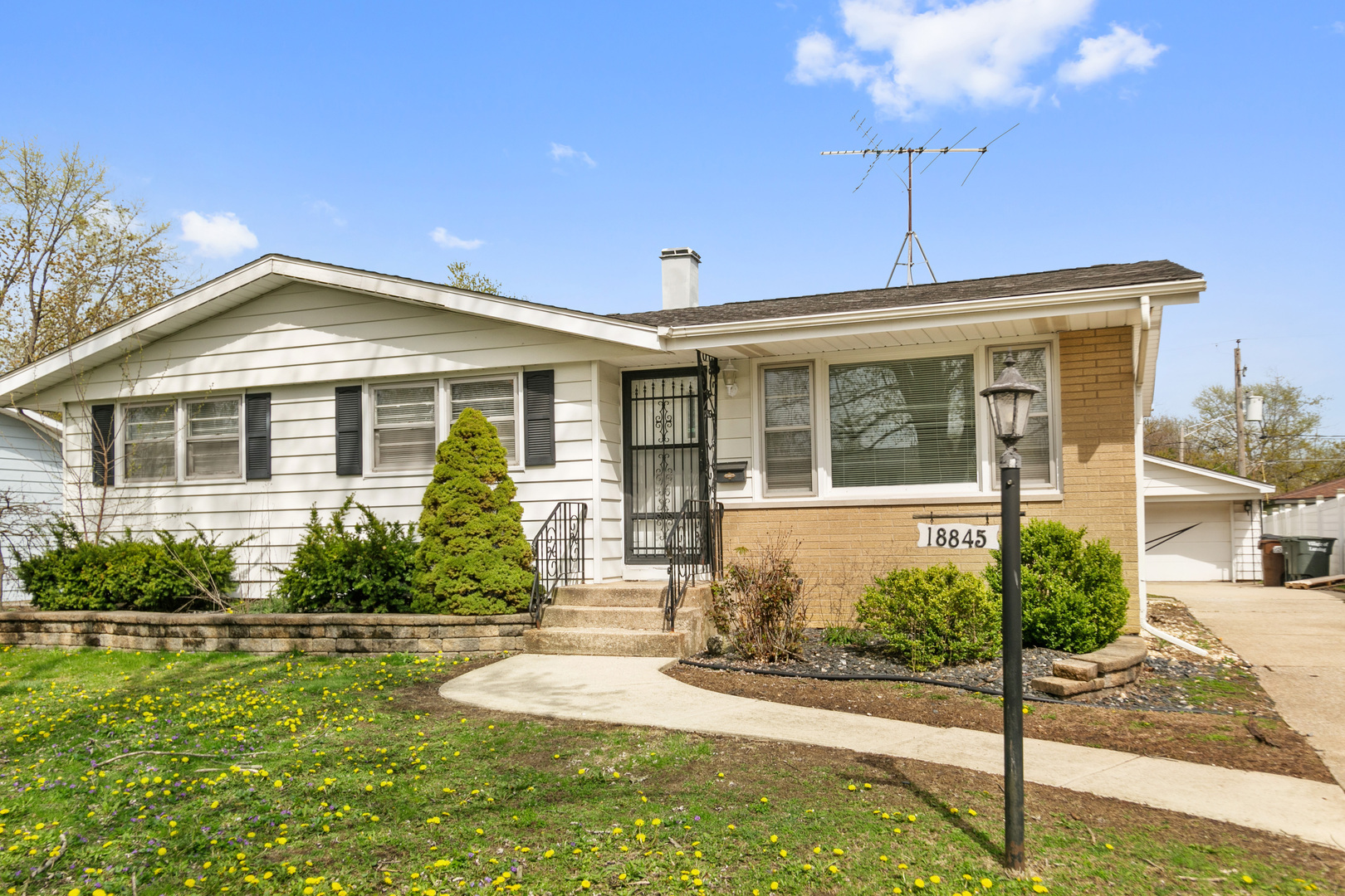 18845 Park Avenue Property Photo