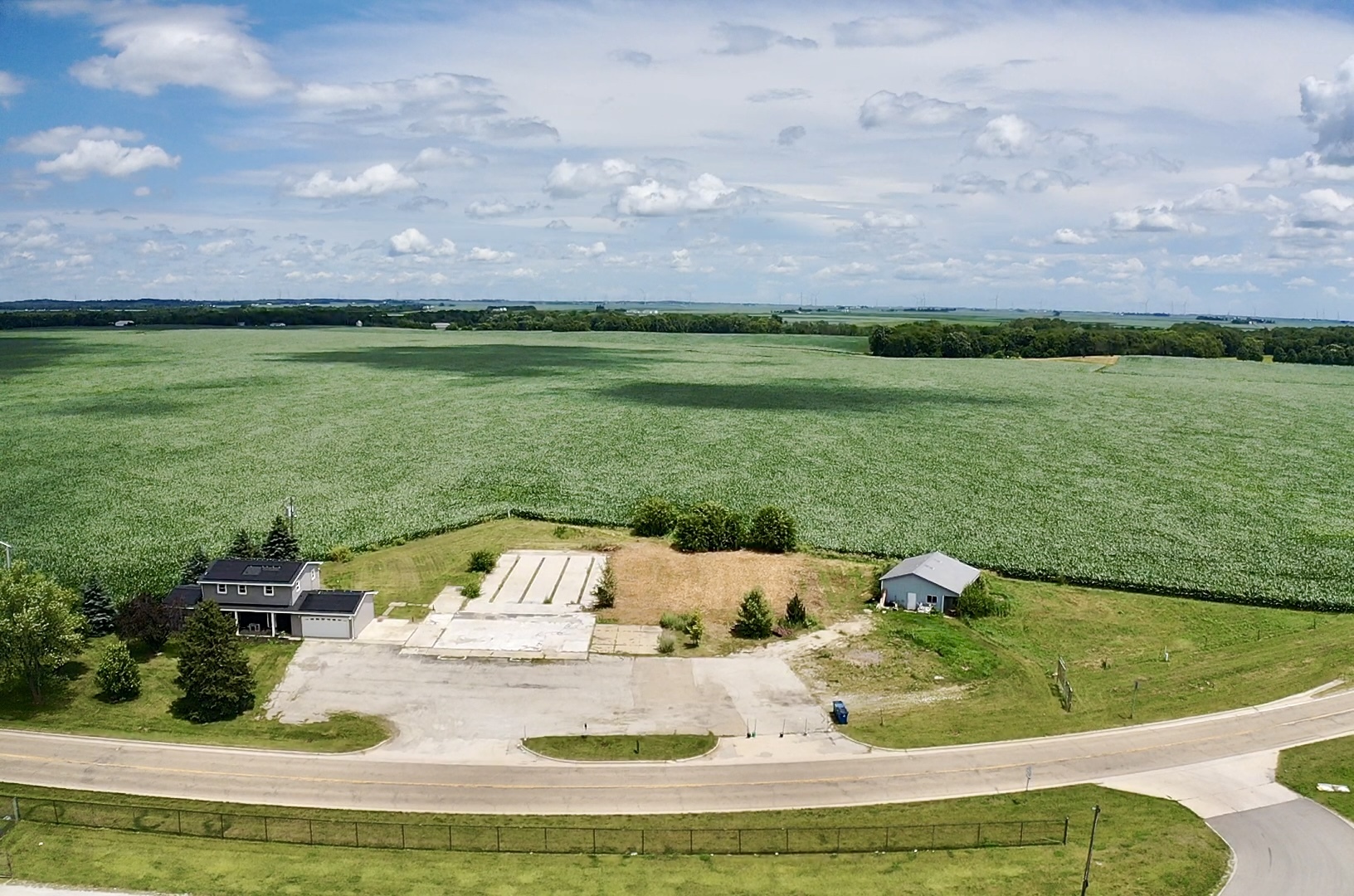 26812 Us 150 Highway Property Photo 1