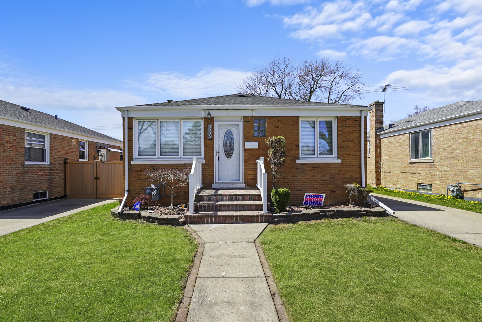 3030 Sarah Street Property Photo