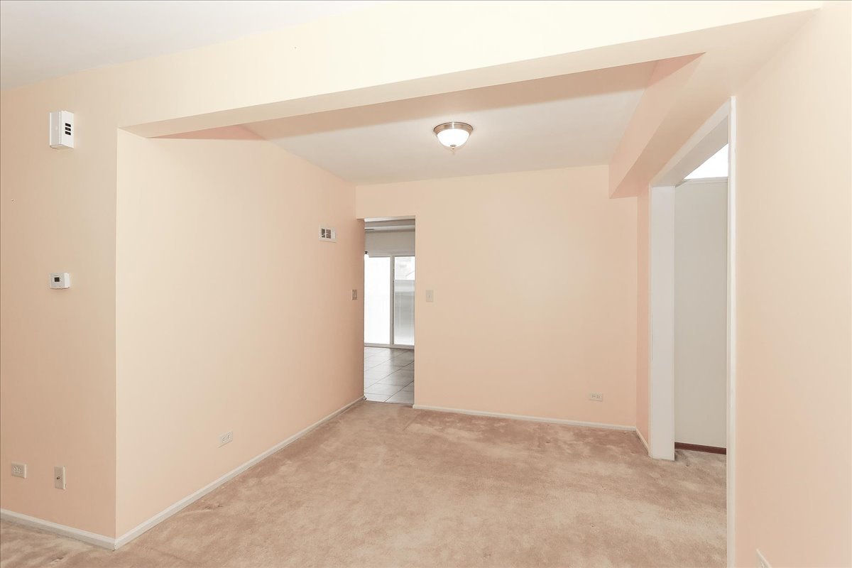 4946 Somerton Dr Property Photo 7