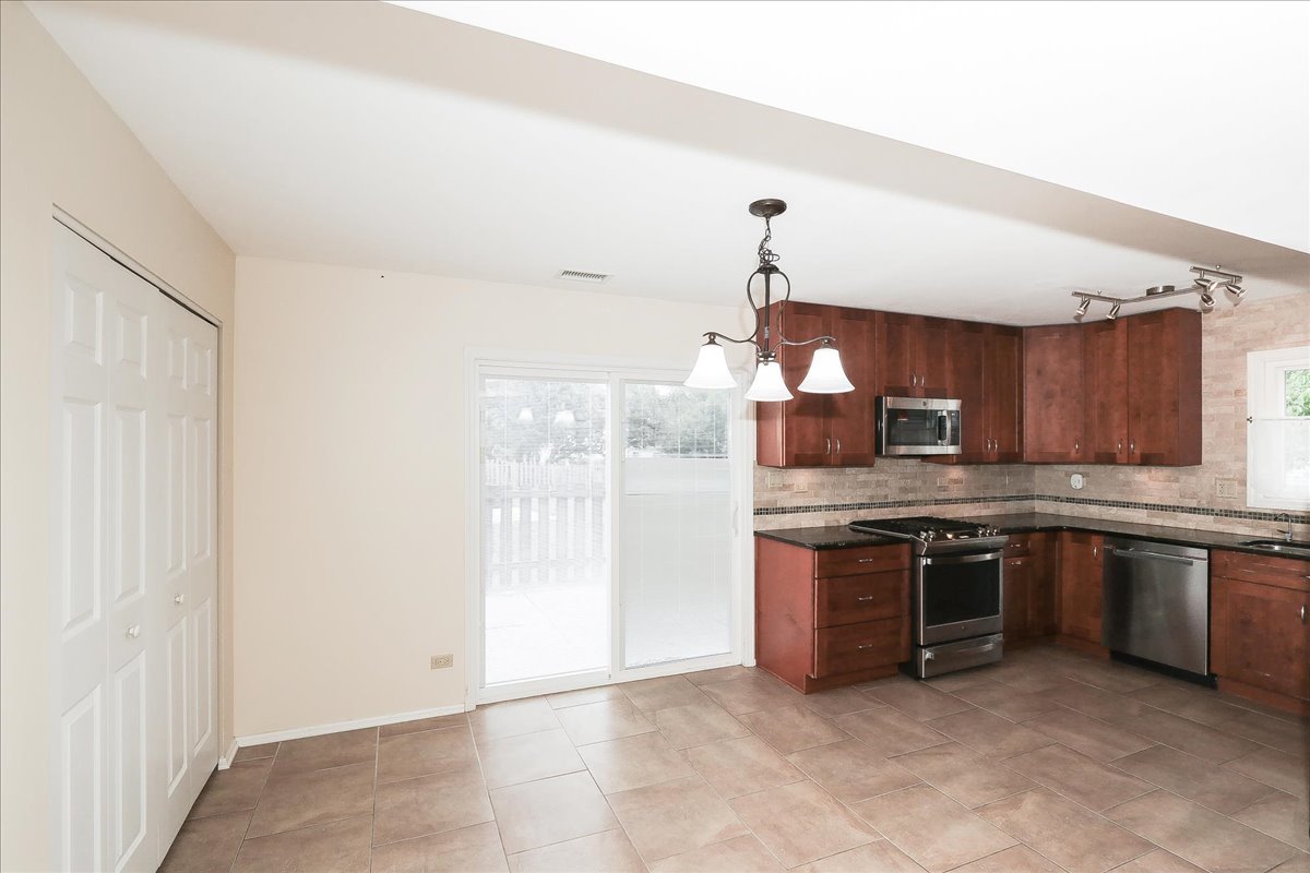 4946 Somerton Dr Property Photo 12