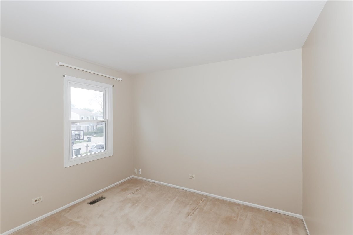 4946 Somerton Dr Property Photo 23