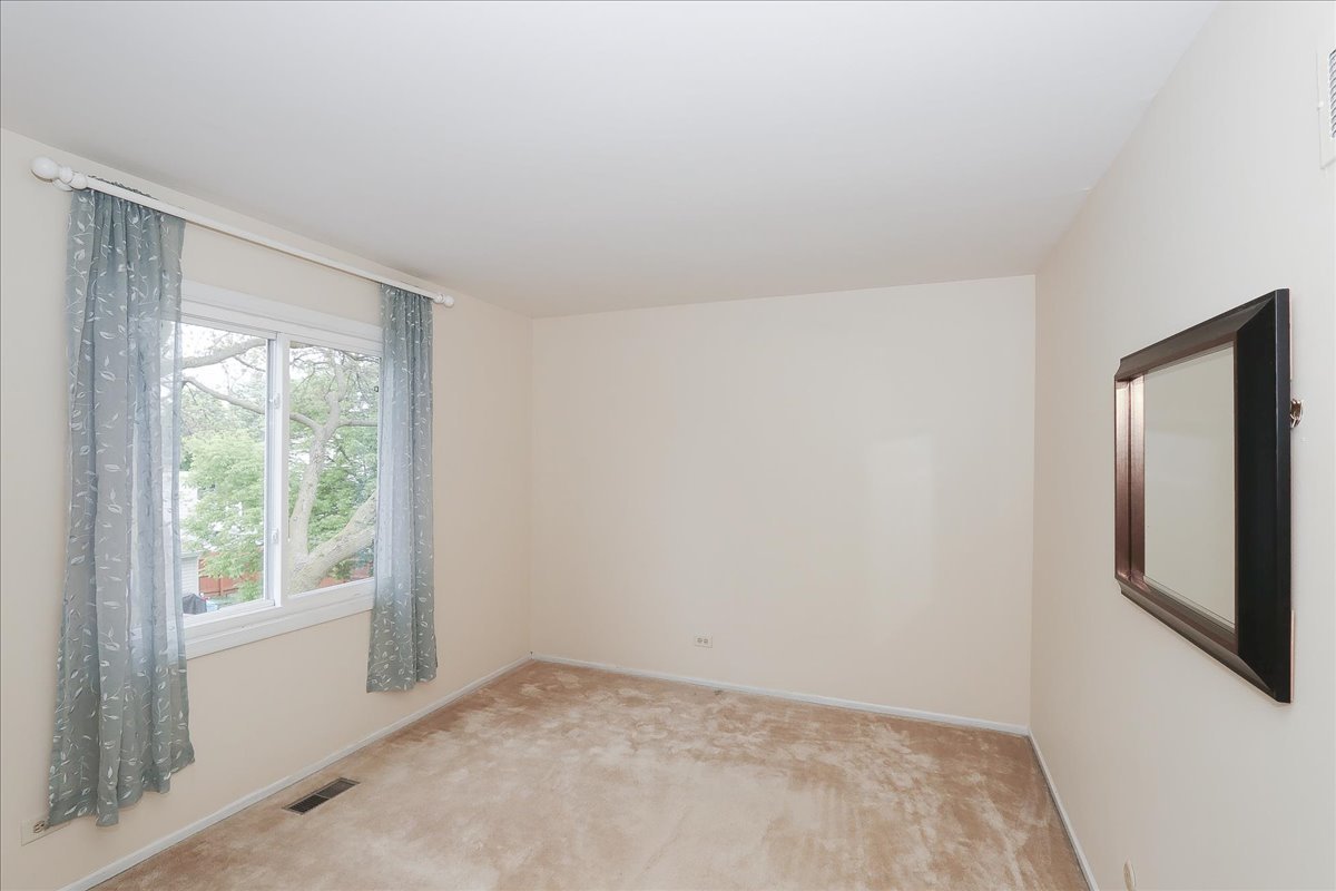 4946 Somerton Dr Property Photo 25