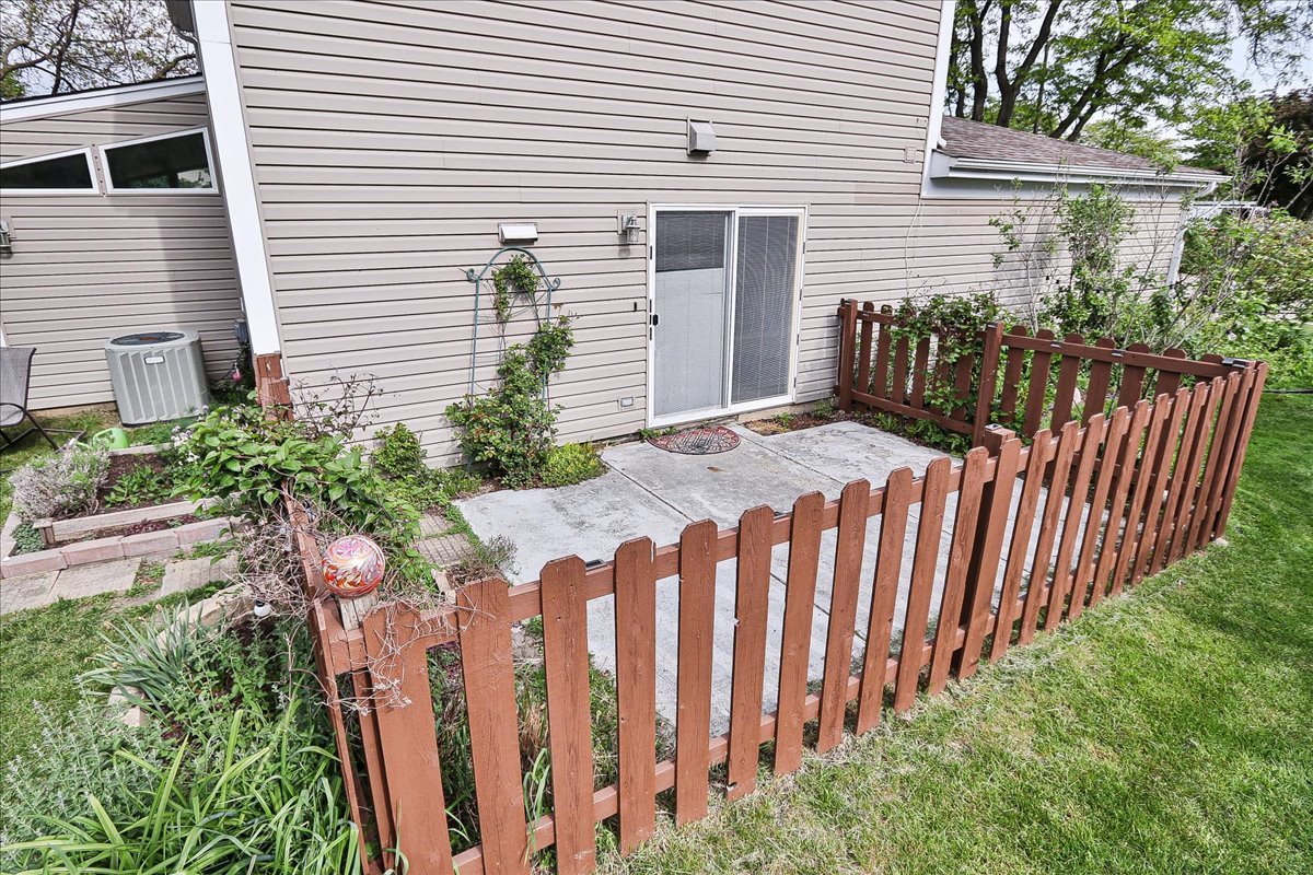4946 Somerton Dr Property Photo 27
