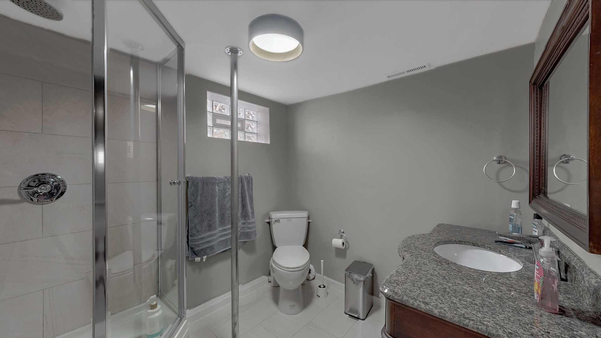 3229 George Street Property Photo 17