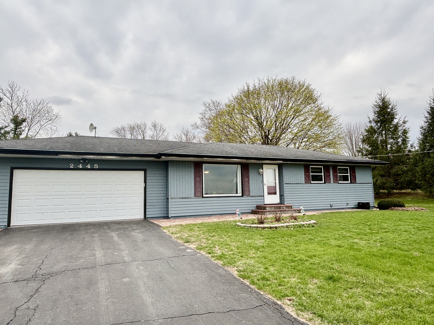 2445 Graham Road Property Photo