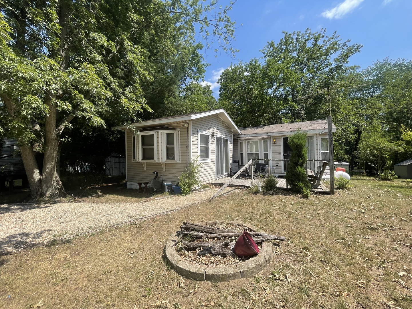7-82 Woodhaven Lakes Property Photo