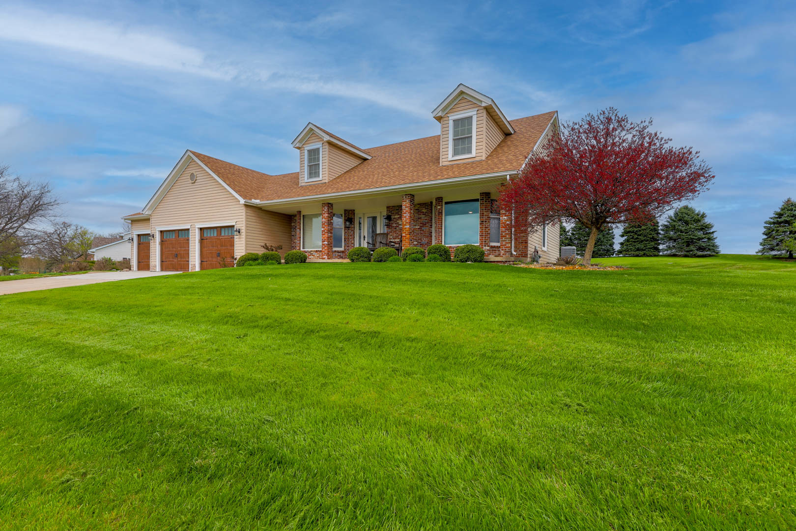 Woodford County Real Estate Listings Main Image