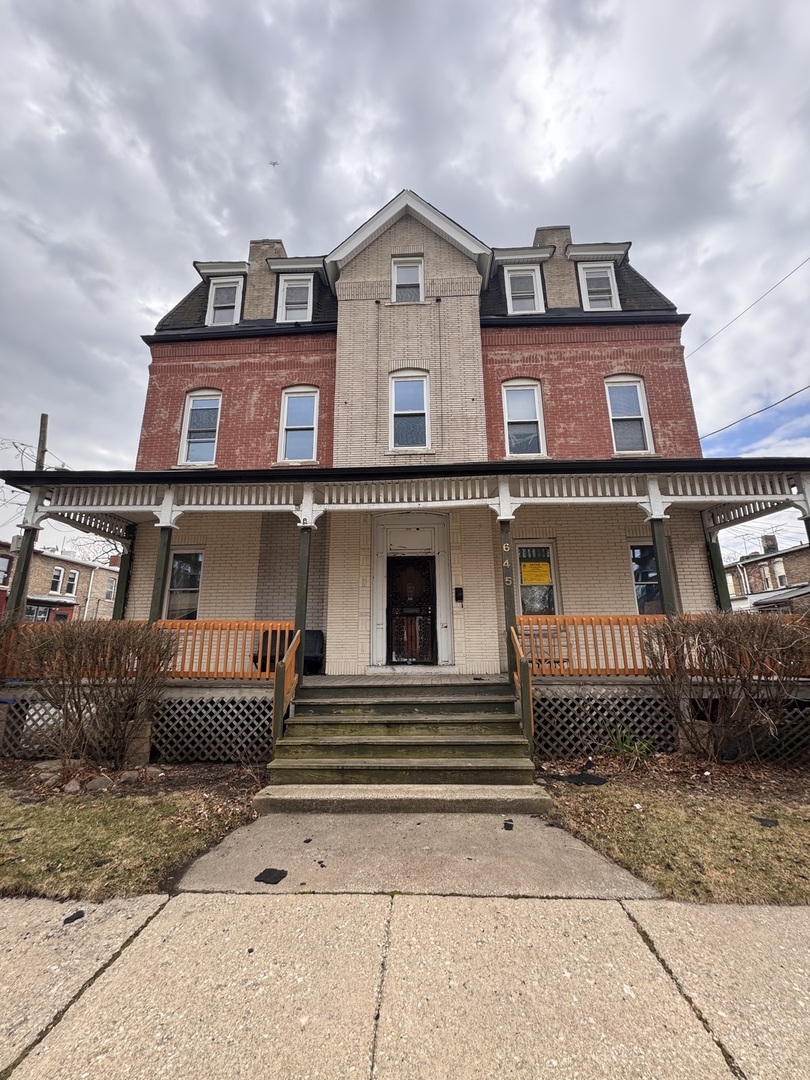645 E 113th Street Property Photo