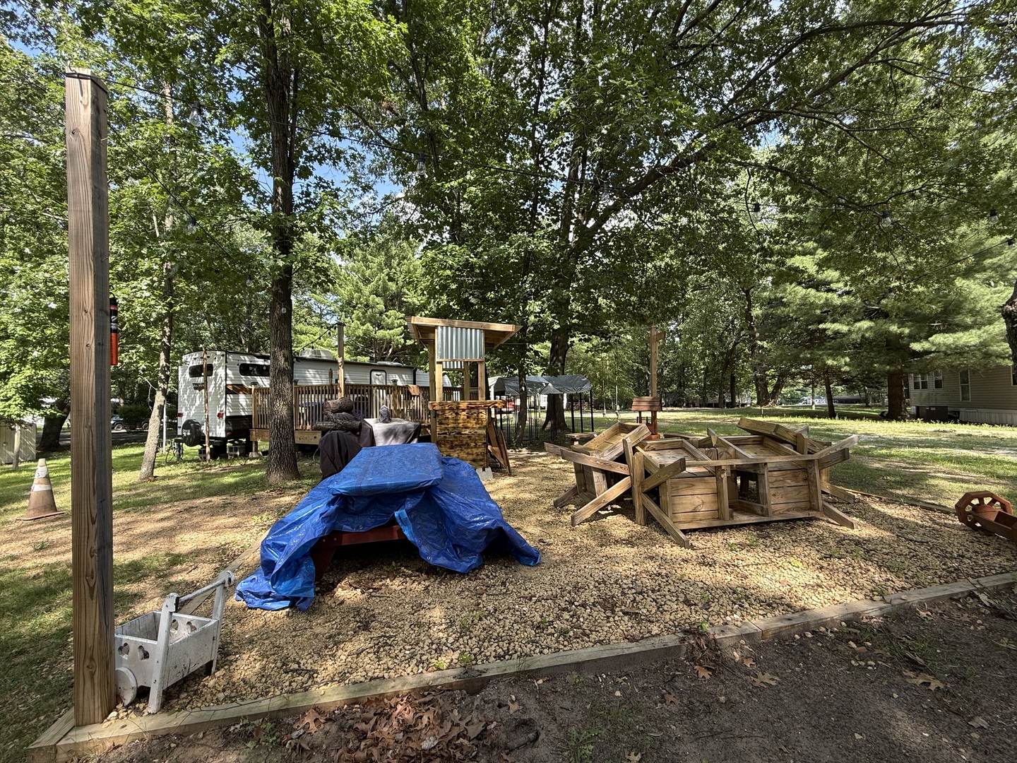 5-464 Woodhaven Lakes Property Photo 3