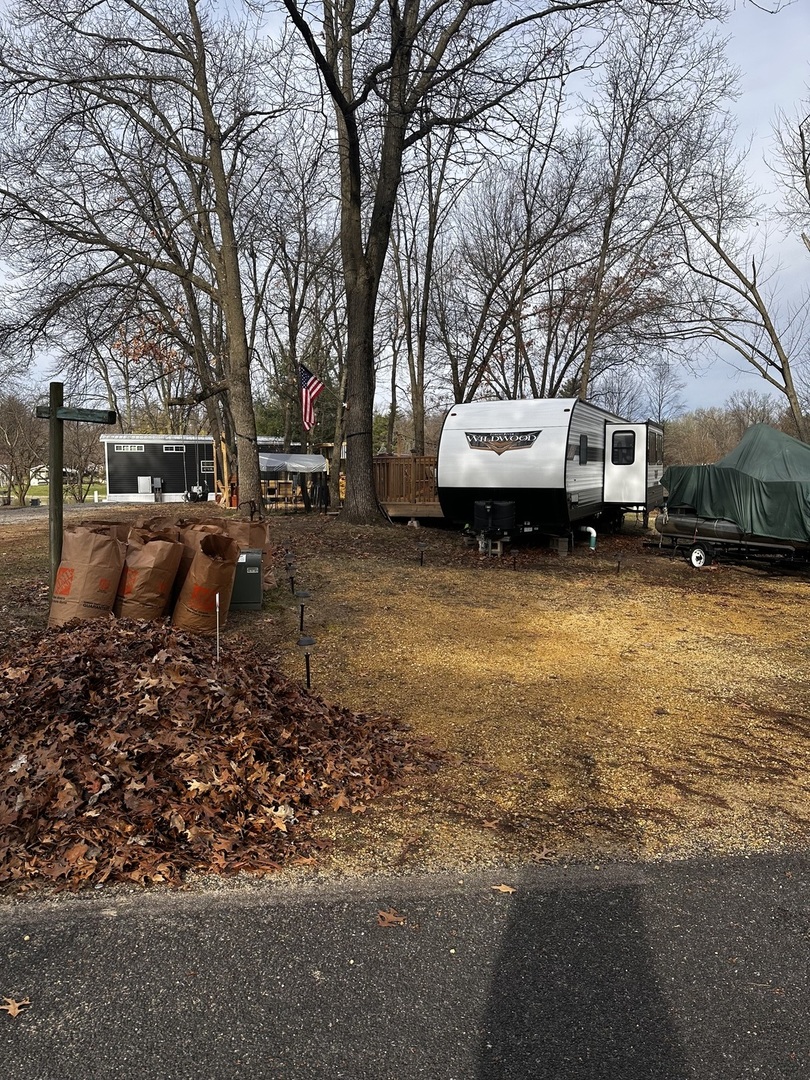 5-464 Woodhaven Lakes Property Photo 44