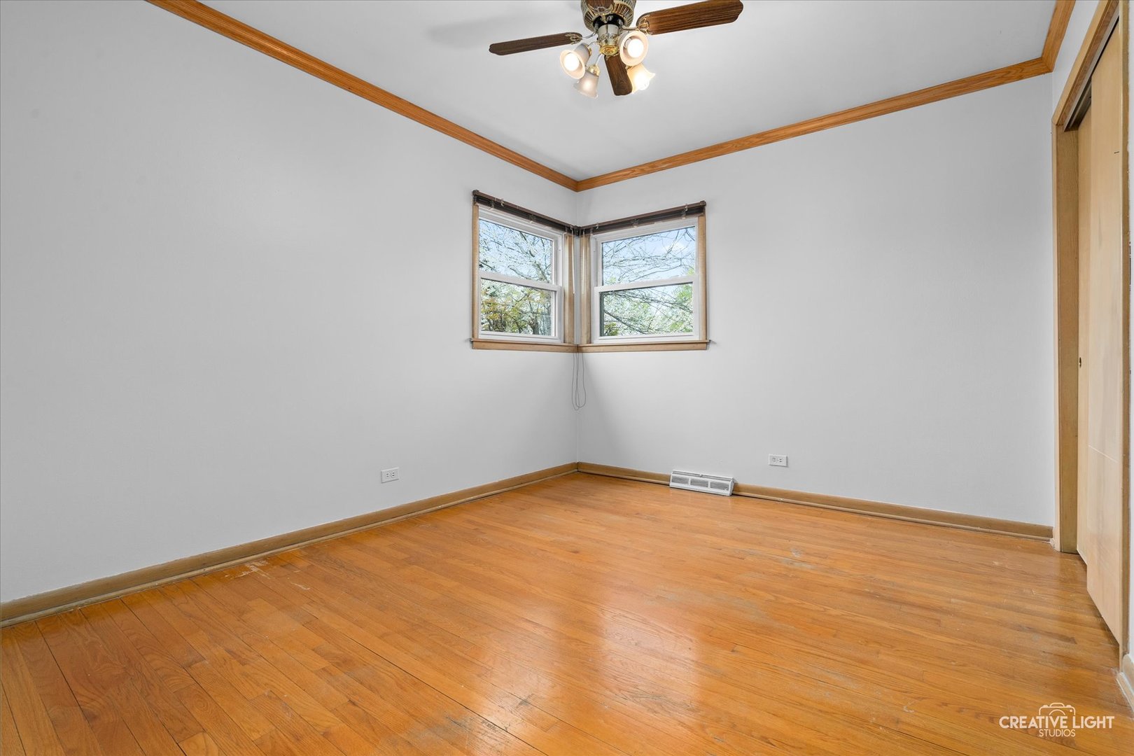 5548 Oak Center Drive Property Photo 11