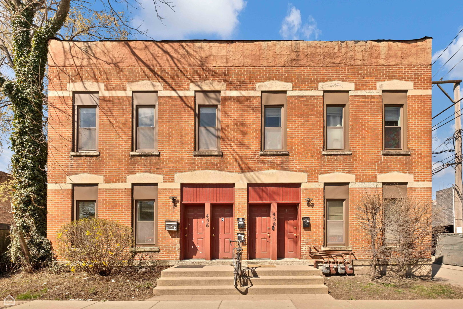 456-58 N PAULINA Street Property Photo 1
