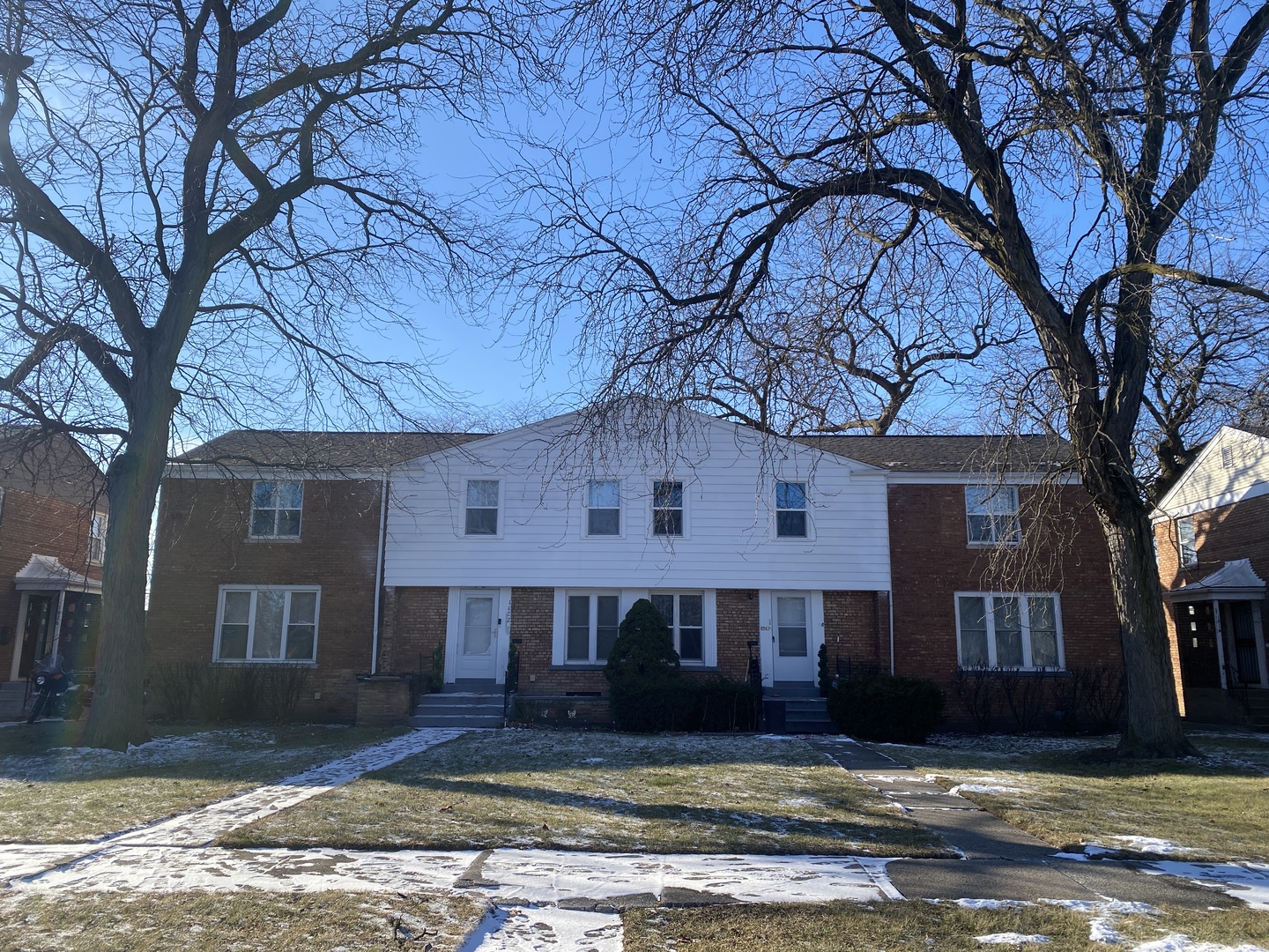 1420 Wentworth Avenue Property Photo