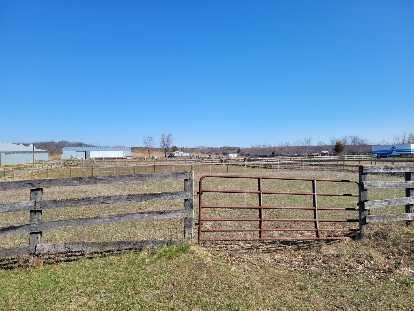 26011 N Rand Road Property Photo 9