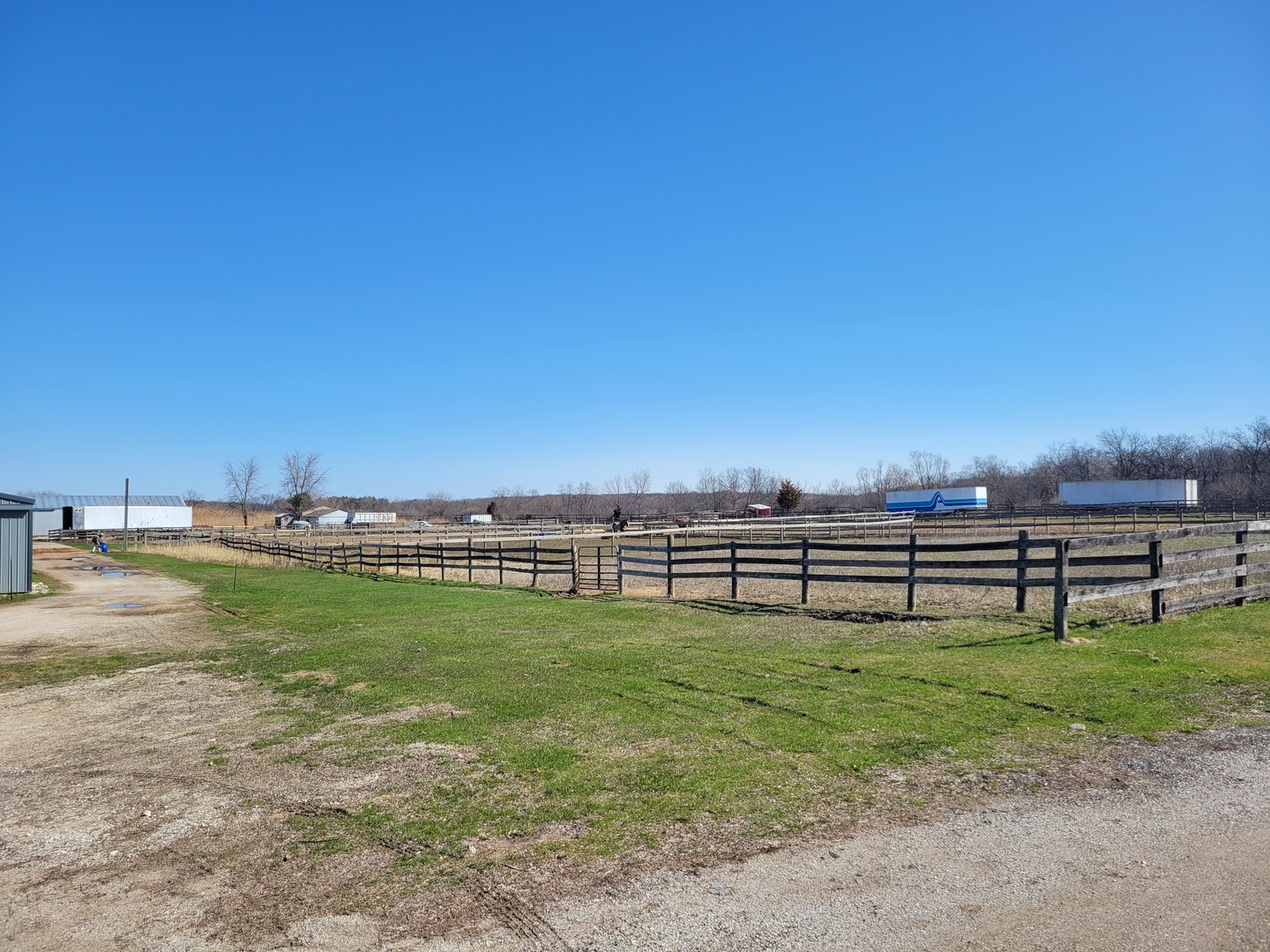26011 N Rand Road Property Photo 10