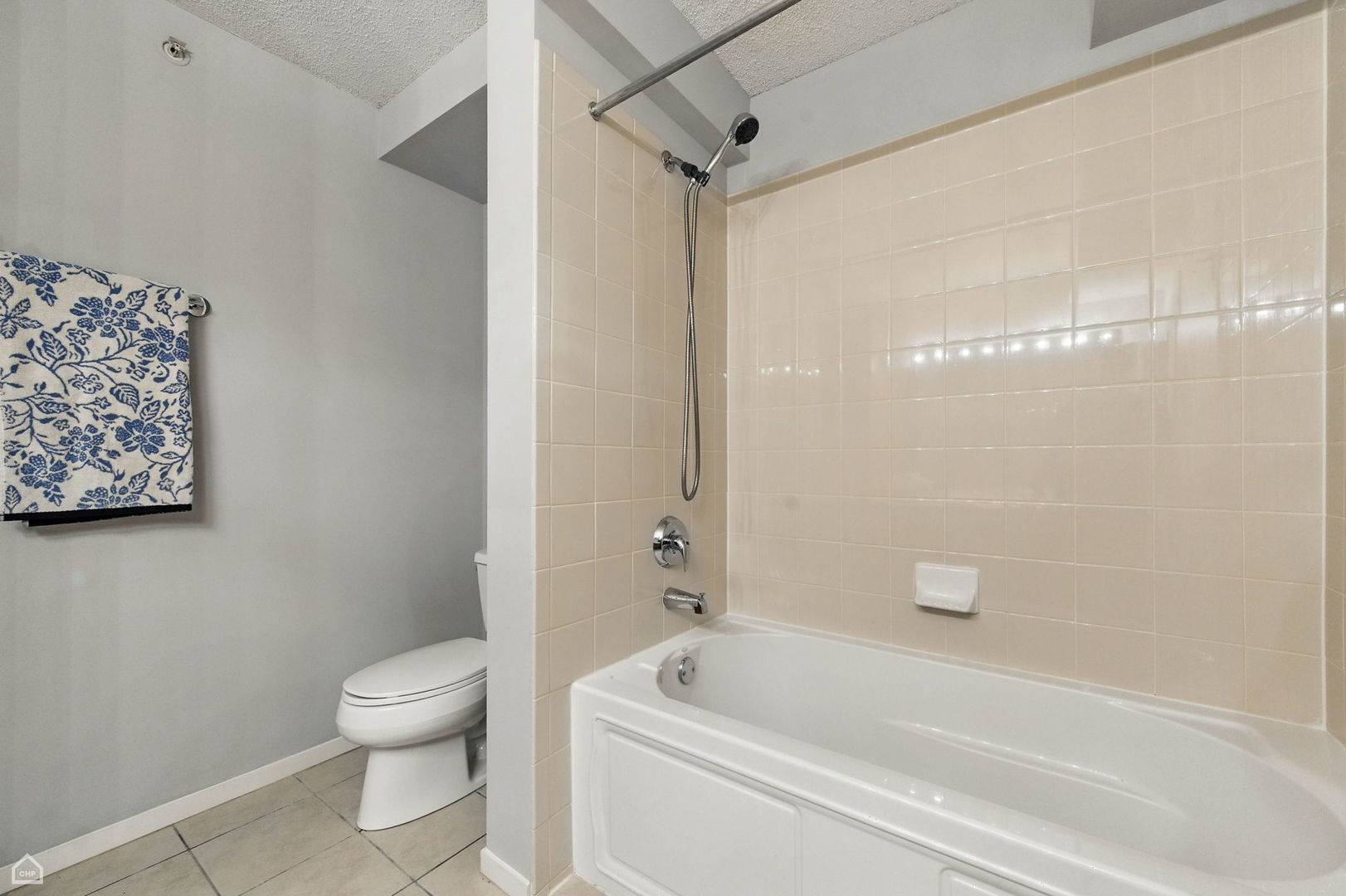 9715 Woods Drive 805 Property Photo 28