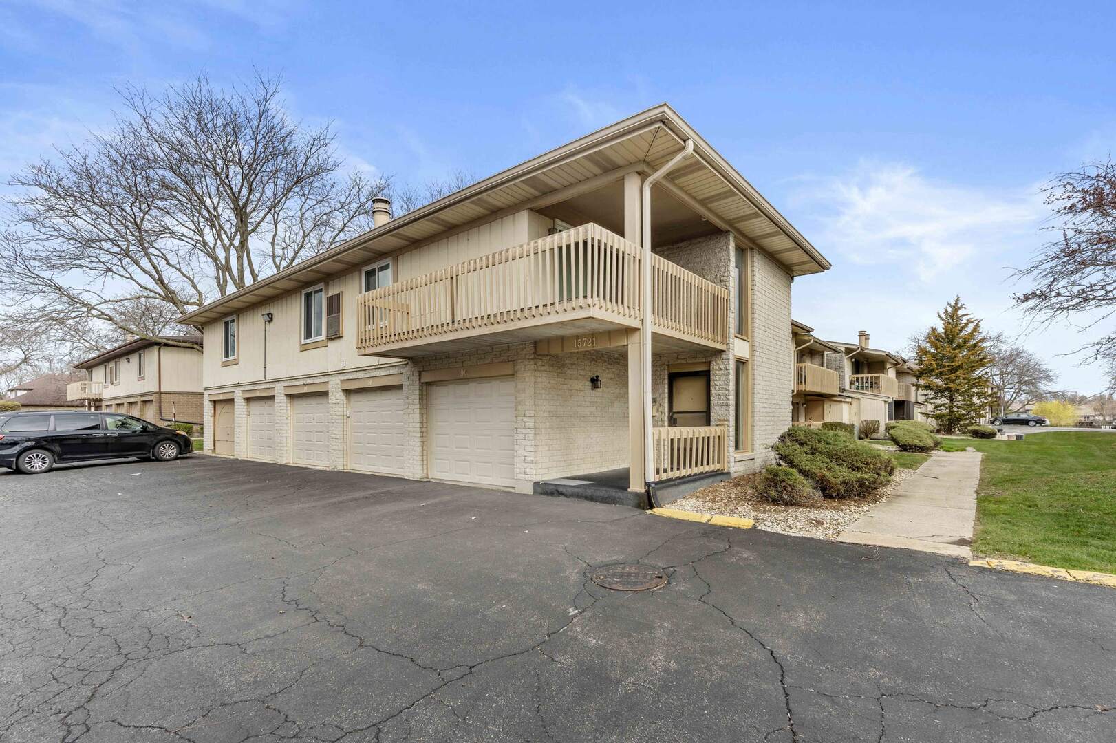 15721 S Orlan Brook Drive 90 Property Photo