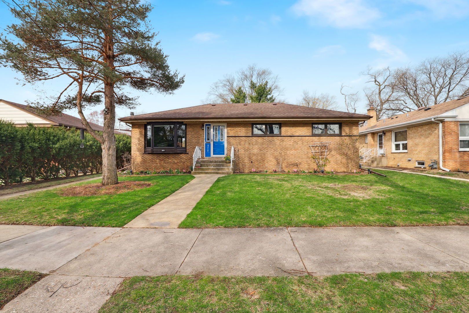 9714 Kildare Avenue Property Photo