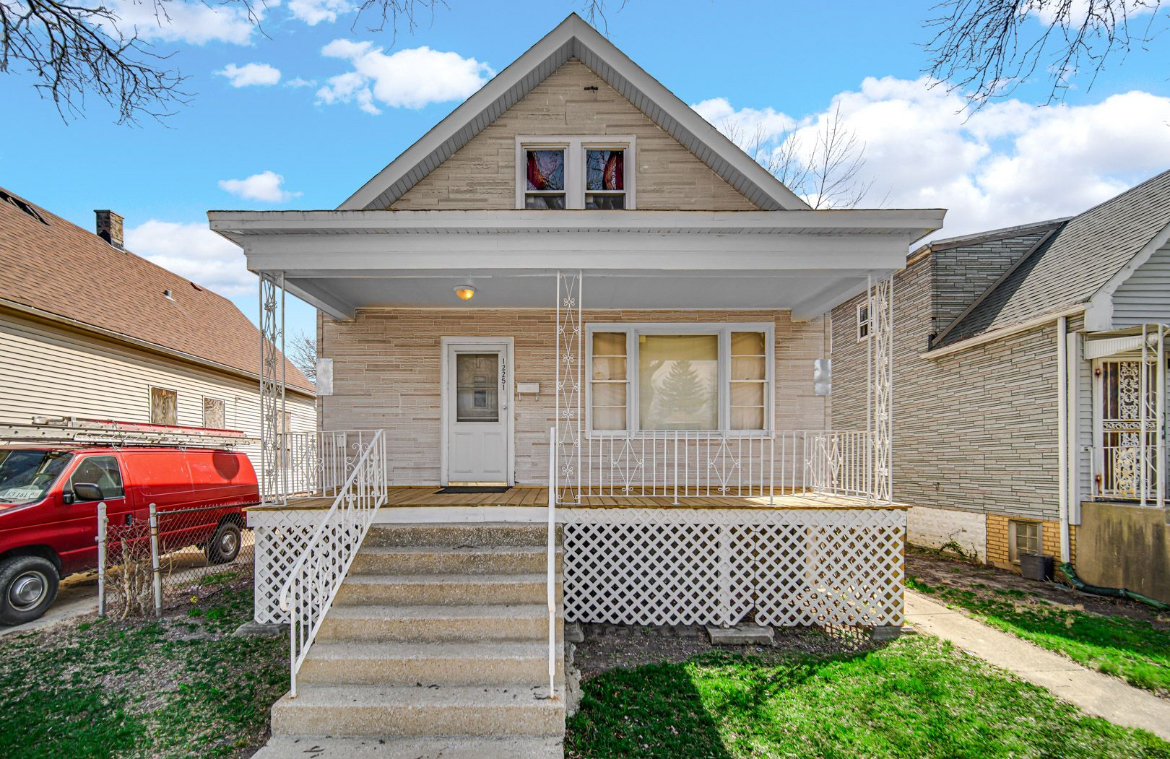 12251 S Peoria Street Property Photo