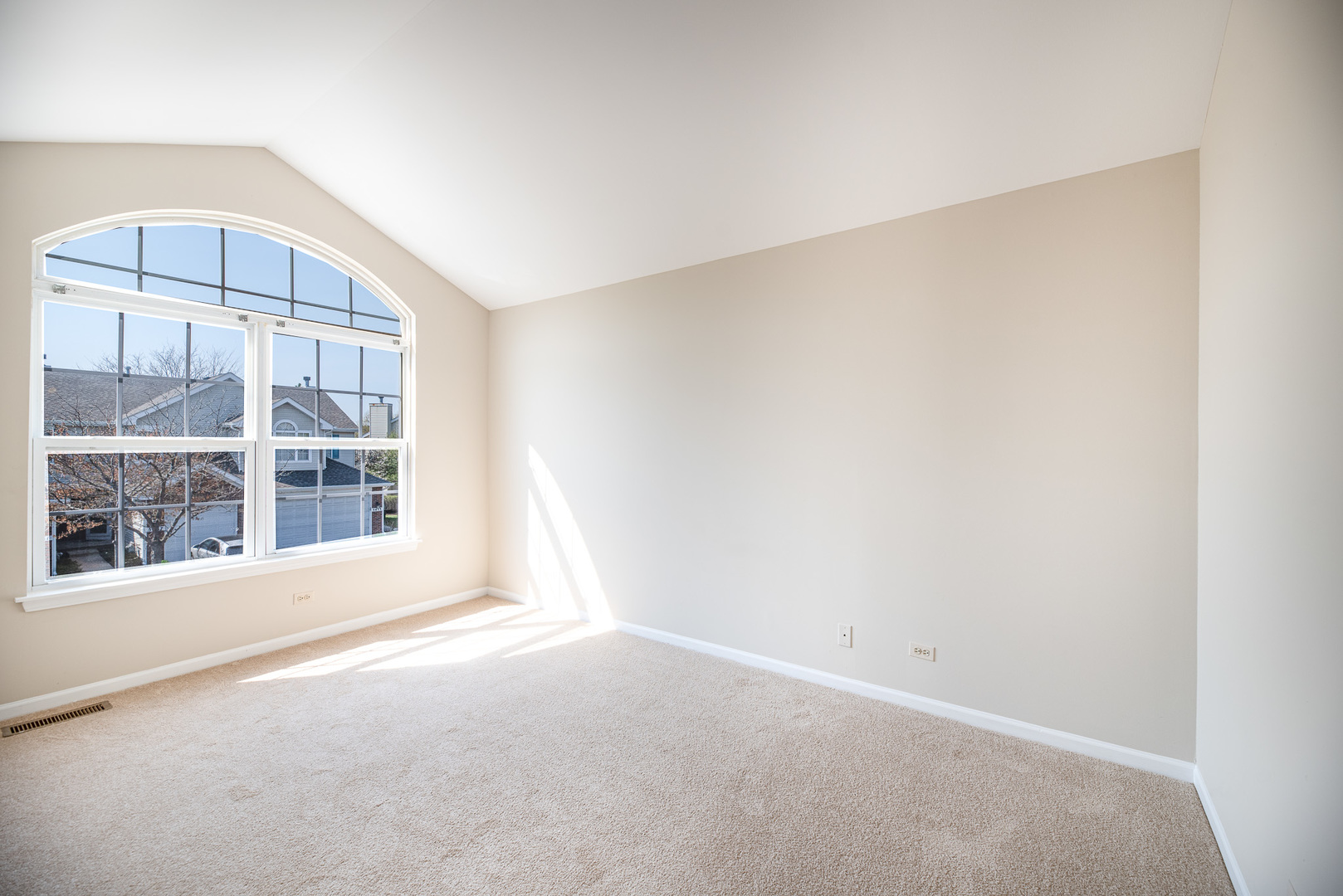 5464 Mayflower Junction Property Photo 16