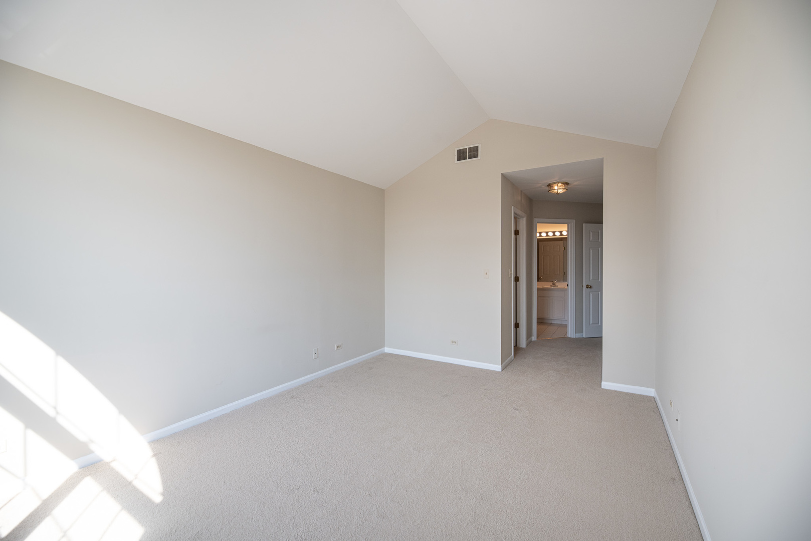 5464 Mayflower Junction Property Photo 17