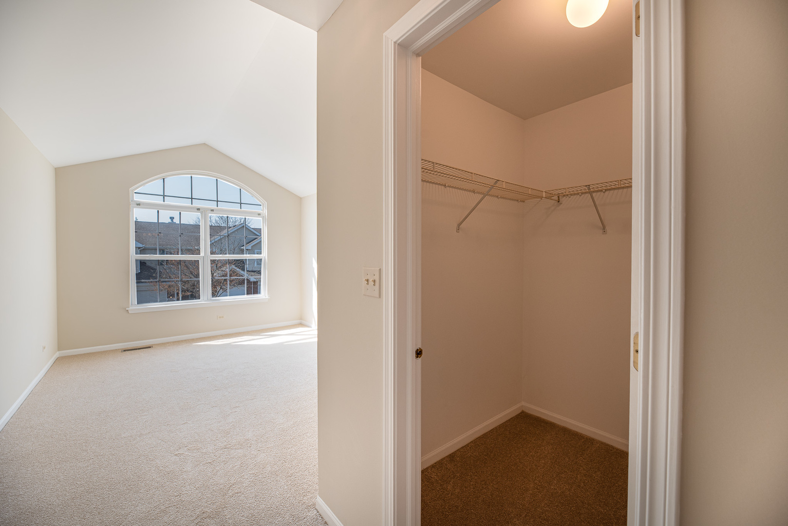 5464 Mayflower Junction Property Photo 22